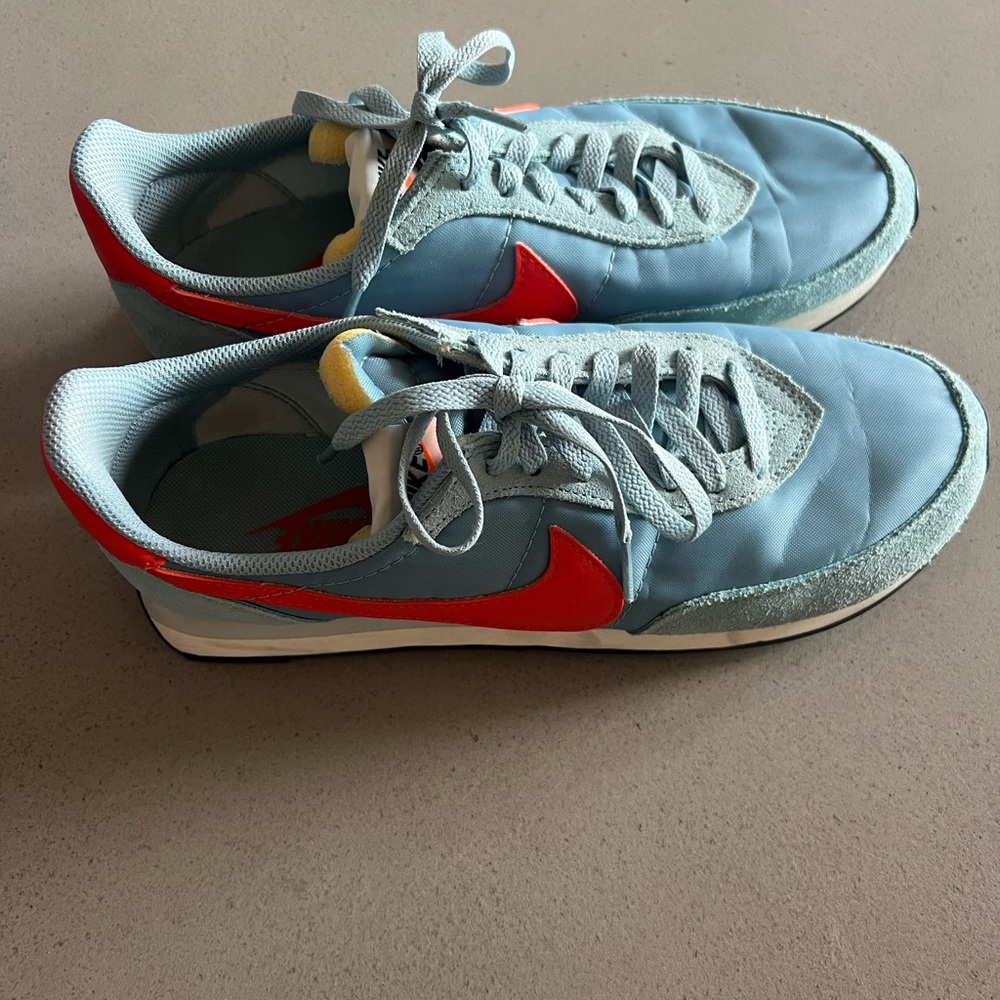 Nike unisex sneaker 7.5/men